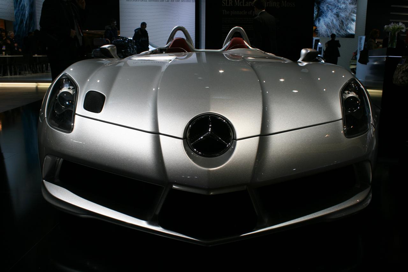 Illustration for article titled 2009 Mercedes McLaren SLR Stirling Moss: $1.01 Million McLaren Madness